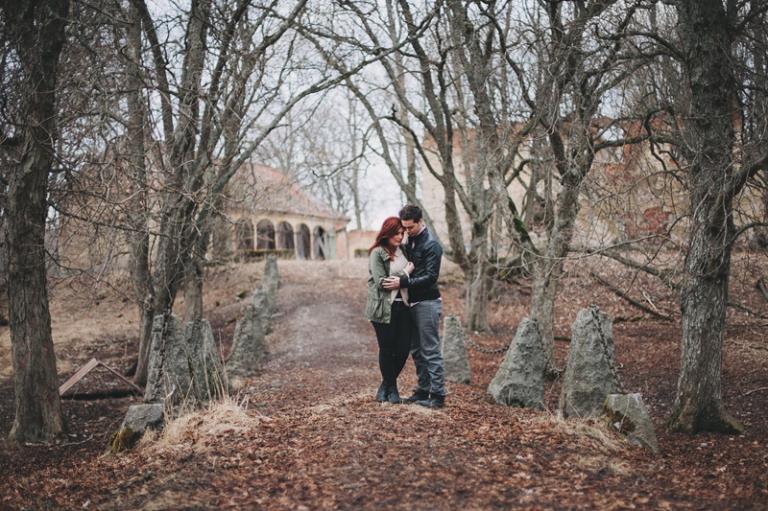 engagement sessions, engagement shoot, provfotografering inför bröllop, bröllopsmöte, tidö slott, ruinen tidö slott, Fotograf Henrik Mill, Västerås