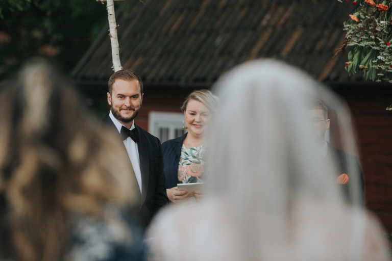 062-melody_martin_swedish_wedding_brollop_hem_till_garden_vasteras_fotograf_henrik_mill