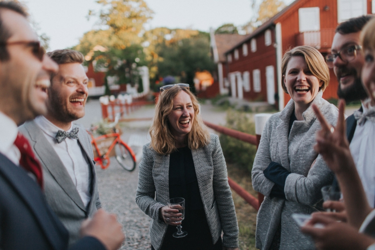 155-melody_martin_swedish_wedding_brollop_hem_till_garden_vasteras_fotograf_henrik_mill