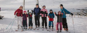 skidor familj Sälen skistar snö slalom barn