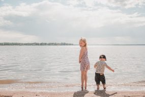 Barn Familj Barnfotograf Familjefotograf Västerås Björnö Enköping Uppsala Sala Örebro Köping Sverige