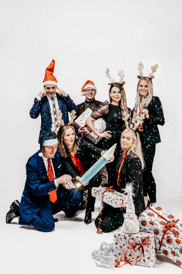 Jul gruppbild företag Advokater Modern Juridik Västerås Fotograf Henrik Mill