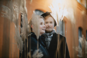 Fotografering syskon utomhus Västerås